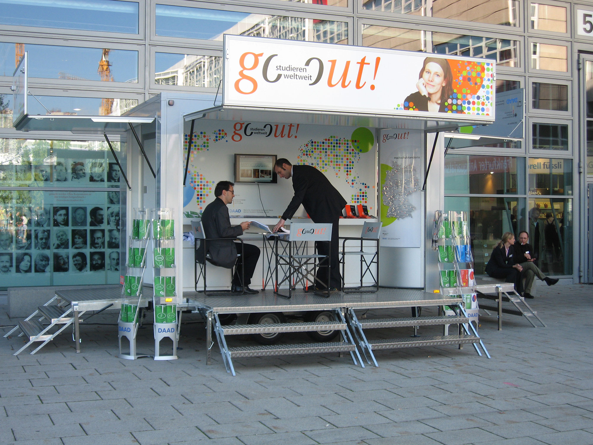 Promotionsfahrzeuge Frankfurt - Infomobil für Studenten